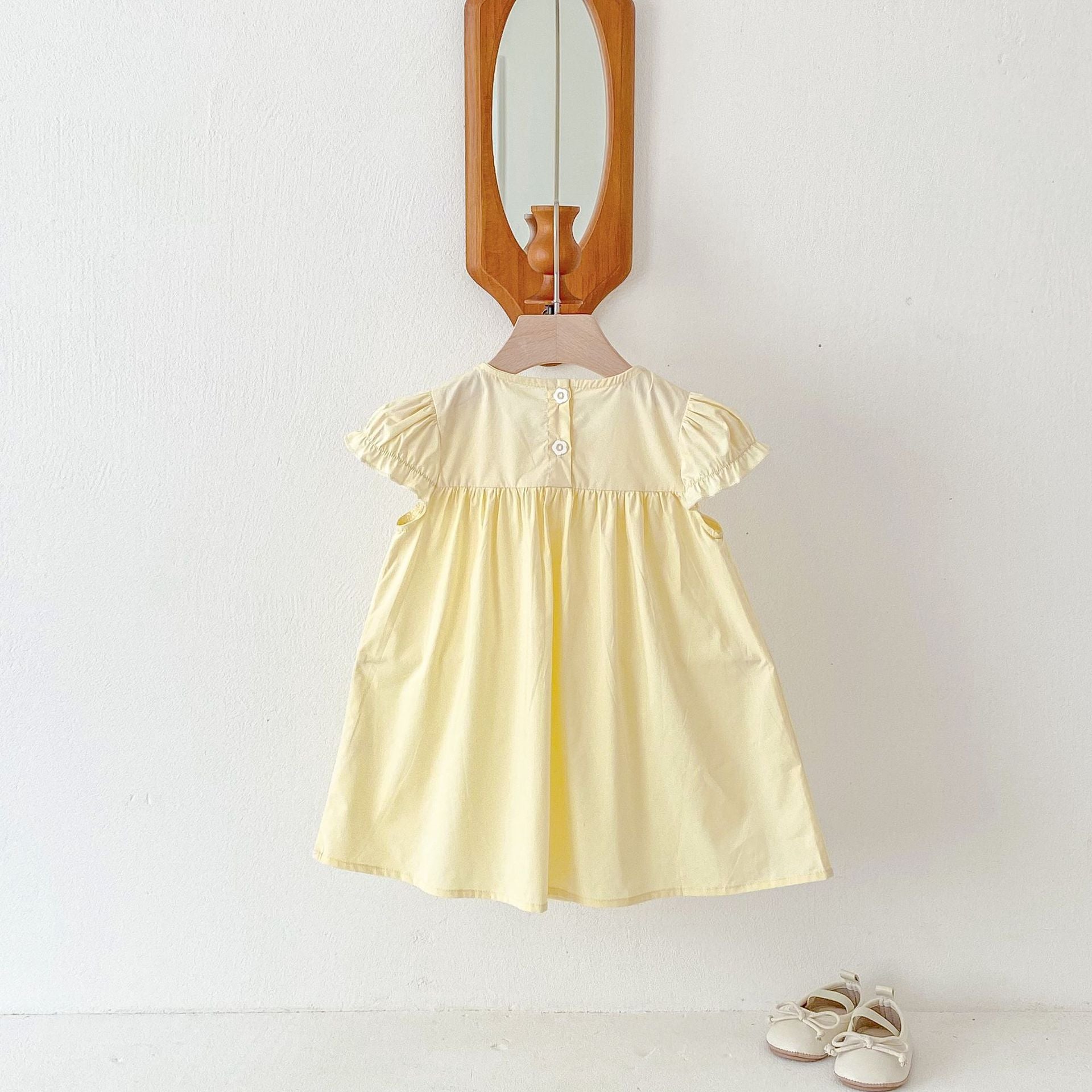 Vestido Infantil Florzinhas e Manga Babadinhos