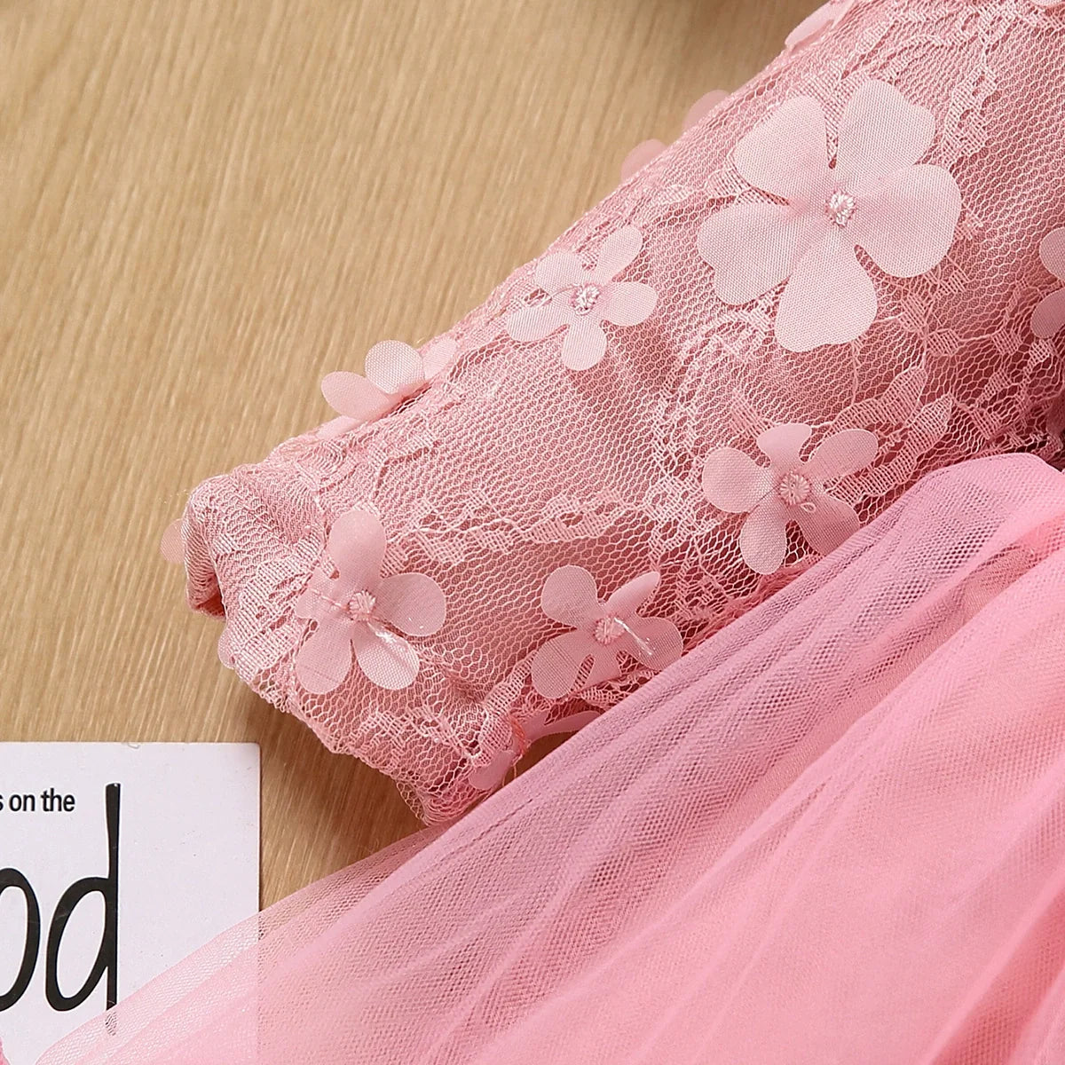 Vestido Infantil Florzinhas e Tule