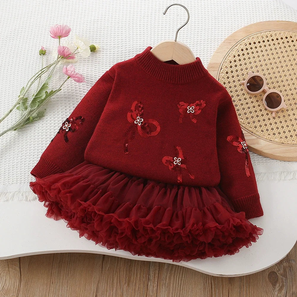 Conjunto Infantil Suéter Lacinhos e Sainha