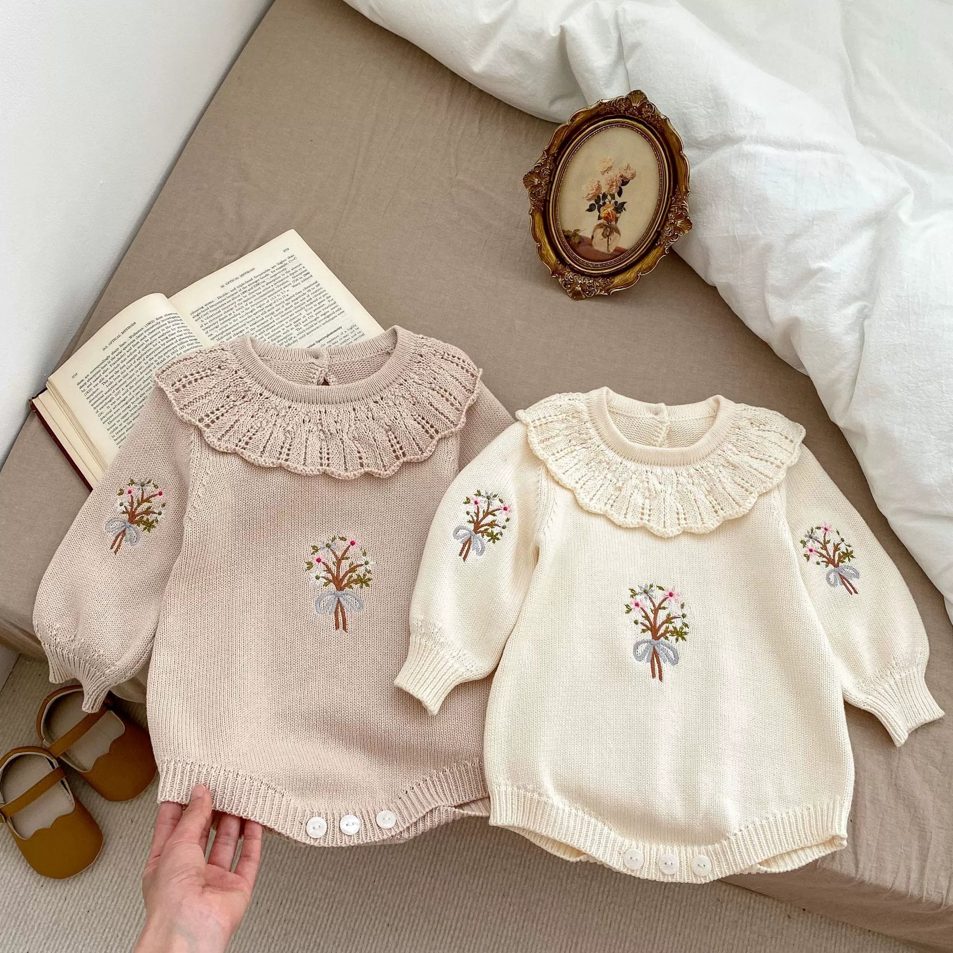 Body Infantil de Tricô Bordadinho Flores