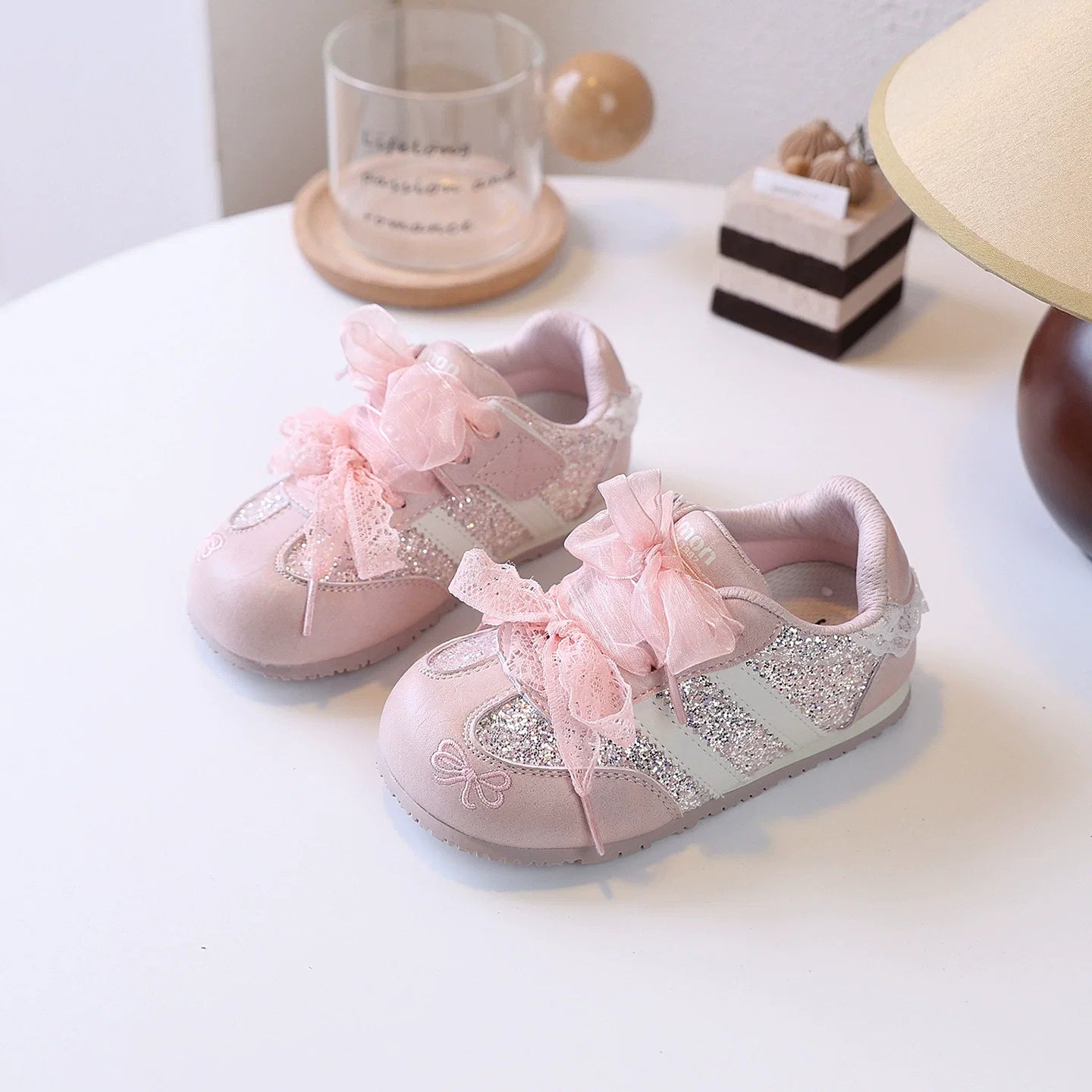 Tênis Infantil Feminino Strass Lacinhos