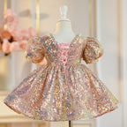 Vestido Infantil de Festa Brilhante e Pérolas