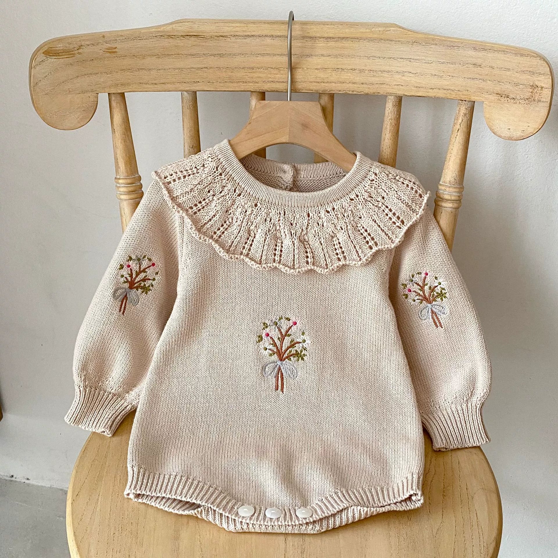 Body Infantil de Tricô Bordadinho Flores