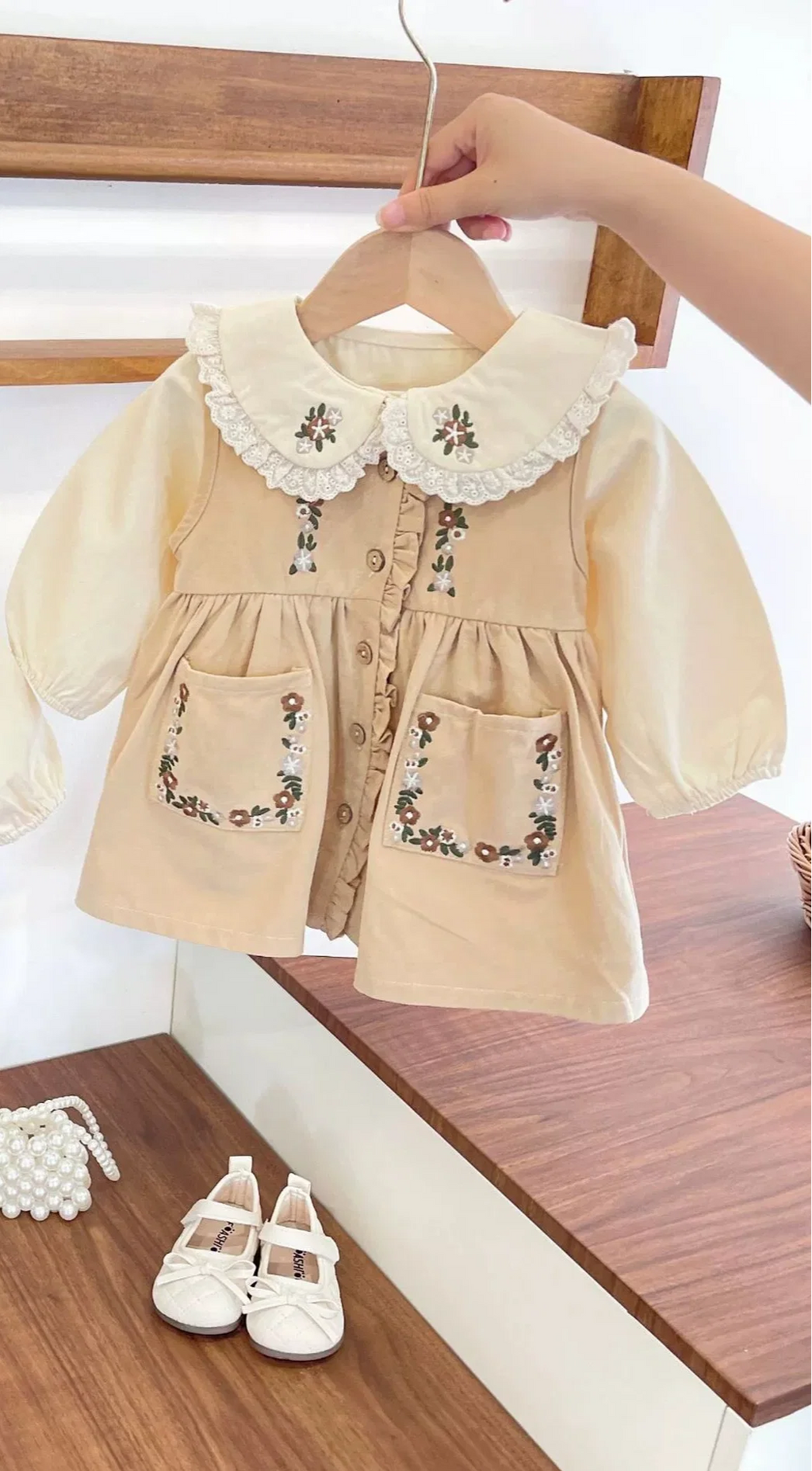 Vestido + Camisa Infantil Bordada Florzinhas