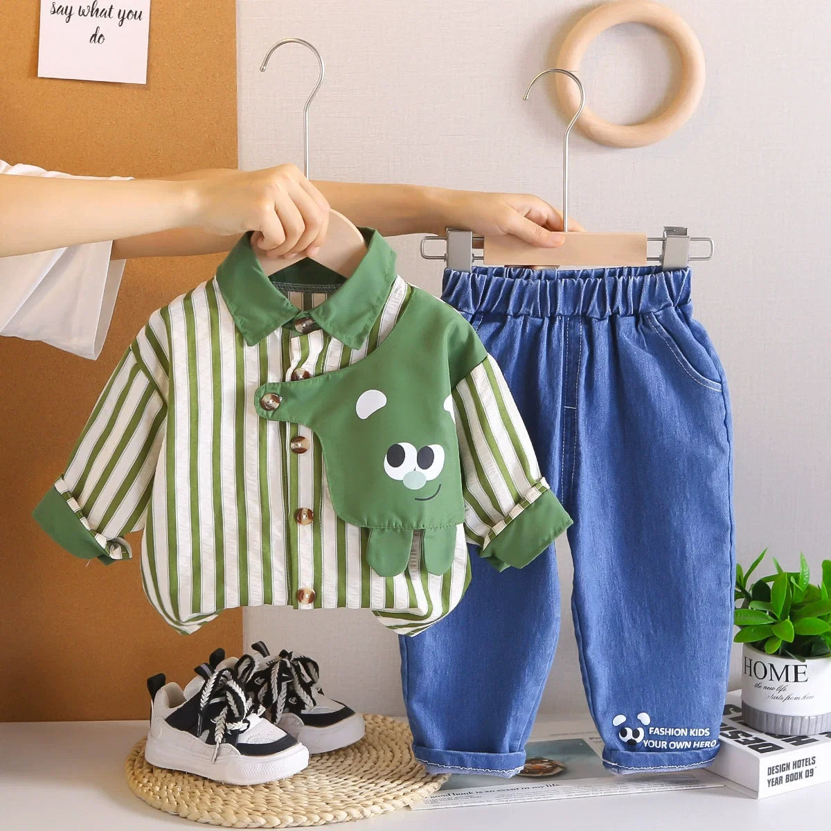Conjunto Infantil Lístras e Jeans
