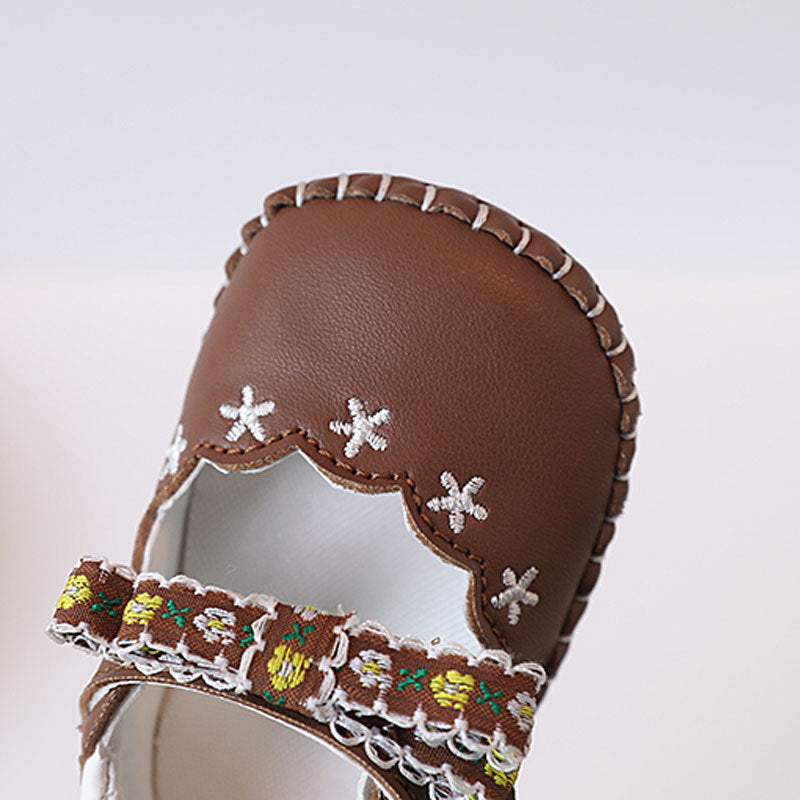 Sapato Infantil Feminino Florzinhas