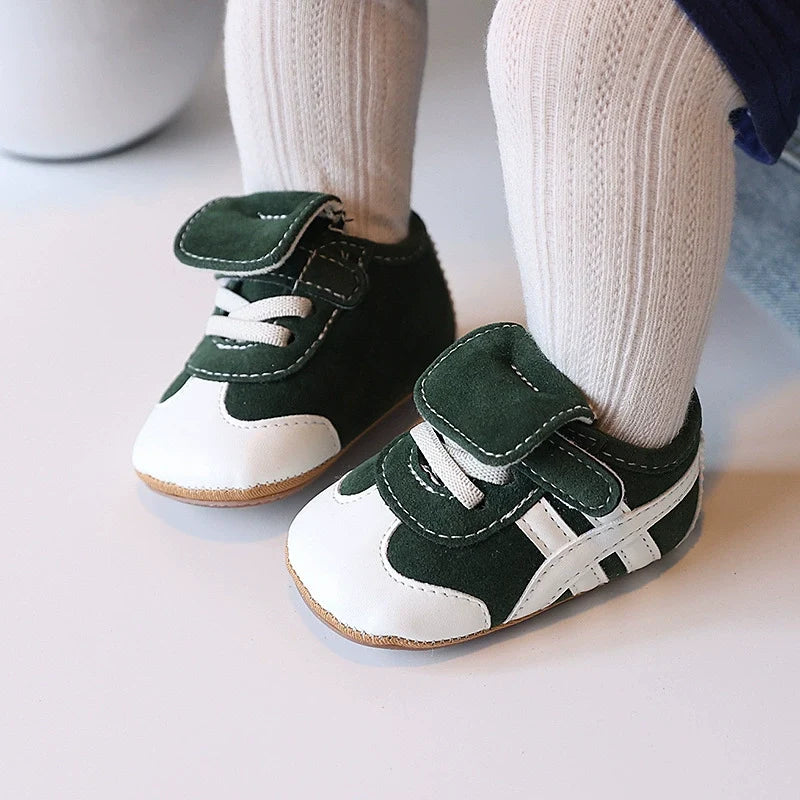 Tênis Infantil de Bebê com Velcro