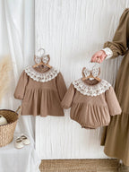 Body/ Vestido Infantil Gola Rendinha