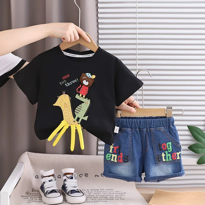 Conjunto Infantil Masculino Bichinhos e Jeans