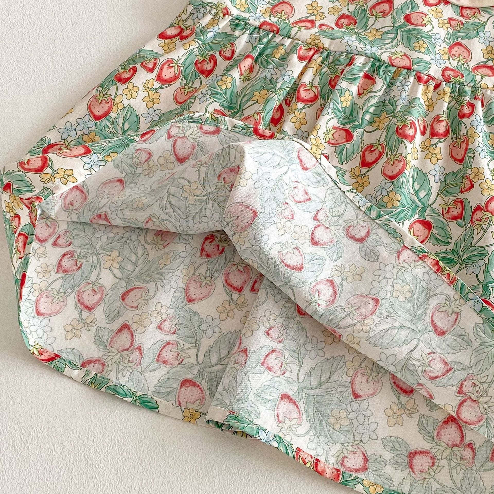 Vestido Infantil Moranguinhos