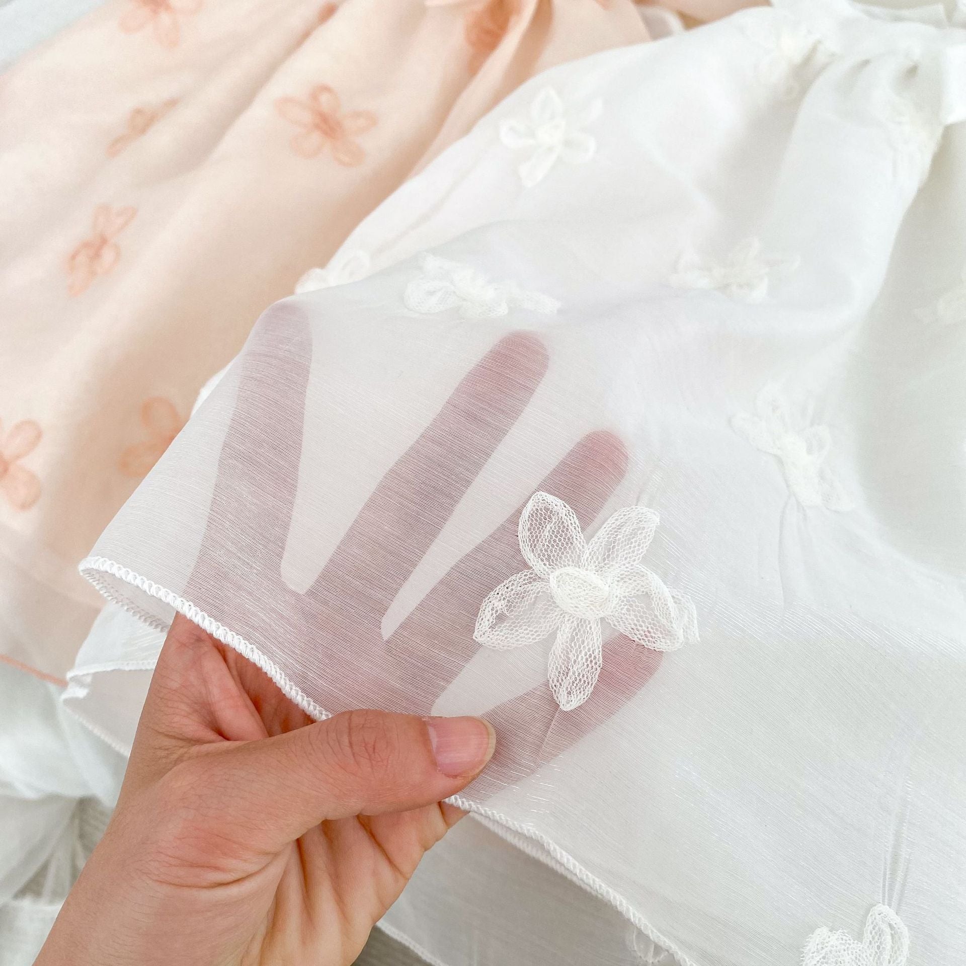 Vestido Infantil de Tule Florzinhas