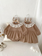 Body/ Vestido Infantil Gola Rendinha