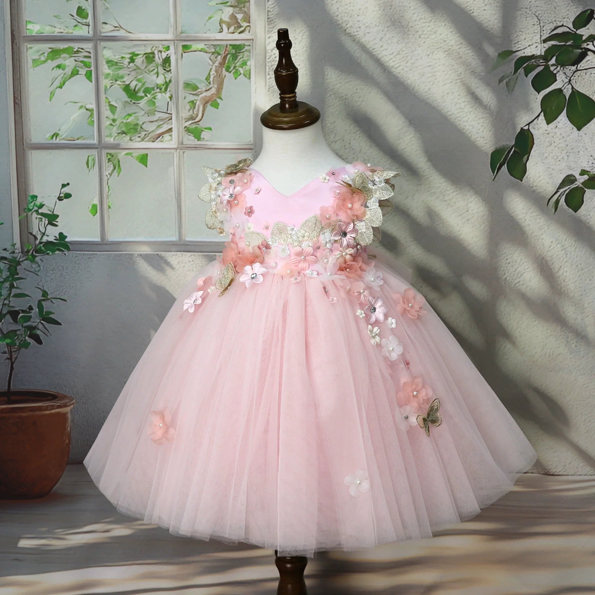 Vestido de Festa Rosa com Florzinhas