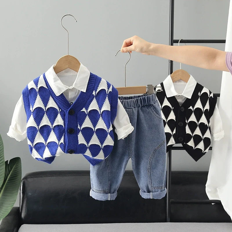 Conjunto Infantil Masculino 3 Peças com Colete de Tricô