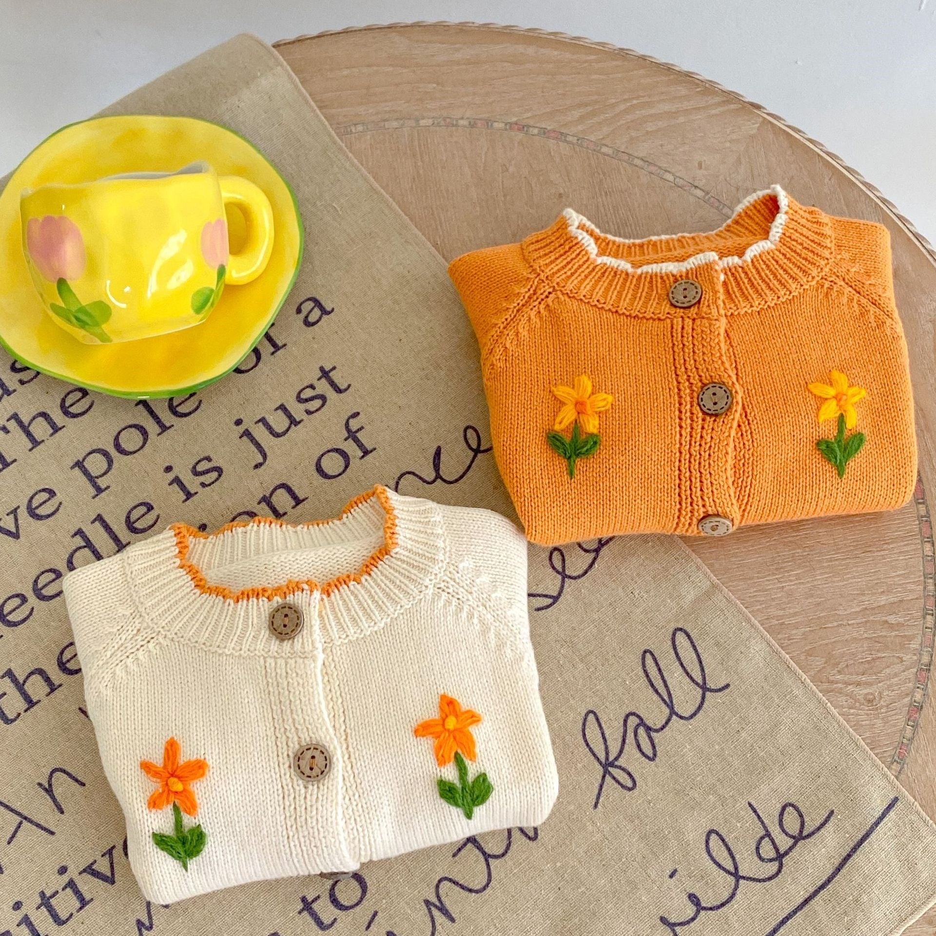 Casaco Infantil Tricô Florzinhas