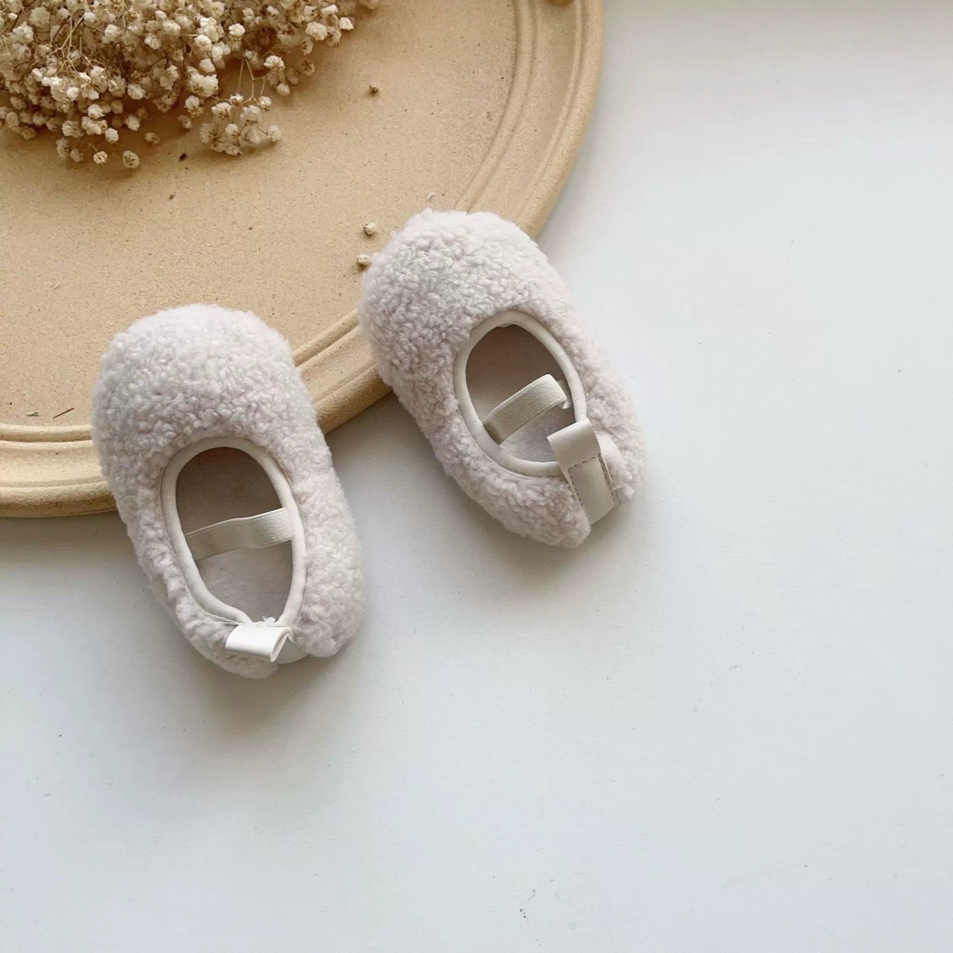 Sapato Infantil Pelucia Sola Macia