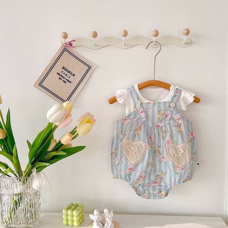 Conjunto Infantil Feminino Jardineira Floral