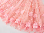 Vestido de Tule Com Flores e Asinha