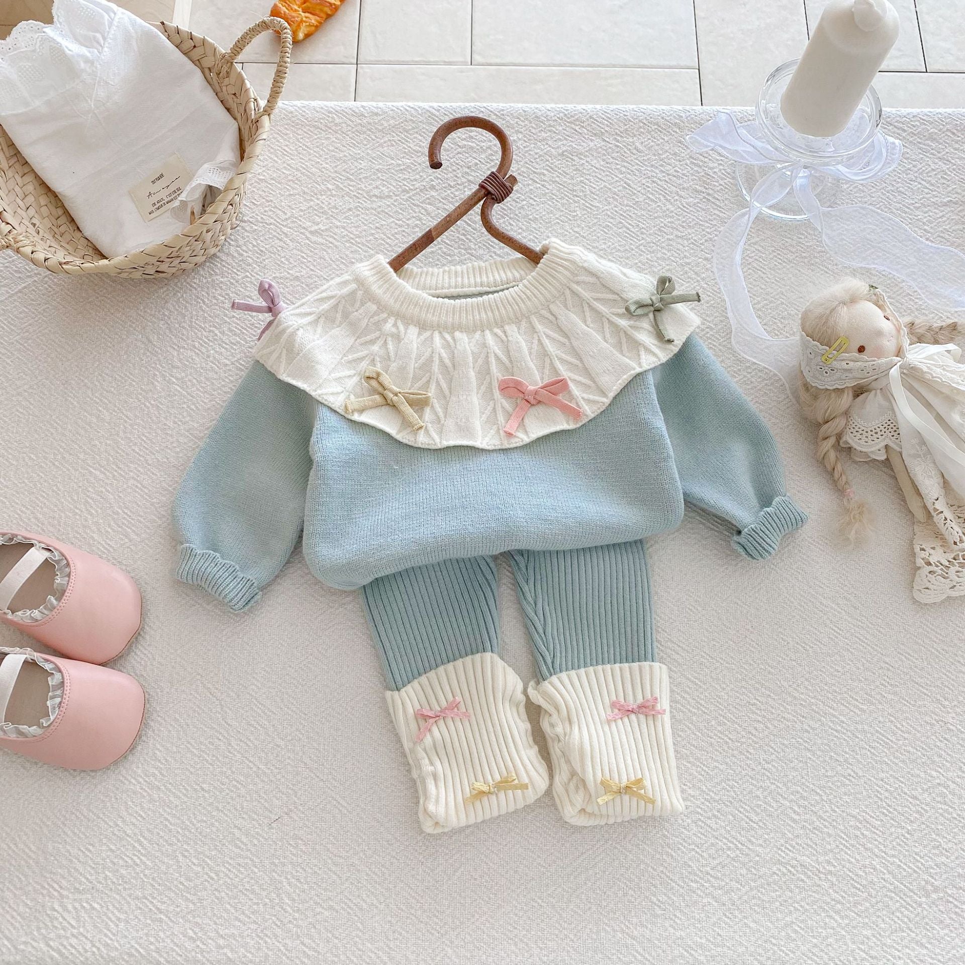 Conjunto Infantil Feminino de Tricô Lacinhos