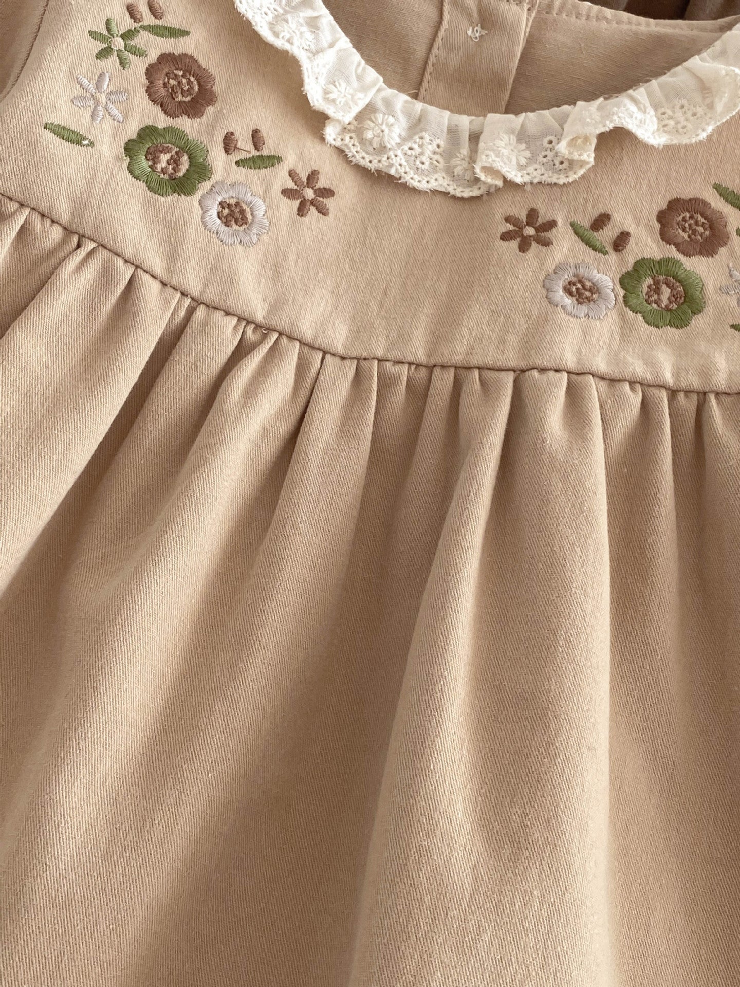 Vestido Infantil Bordadinho Florzinhas