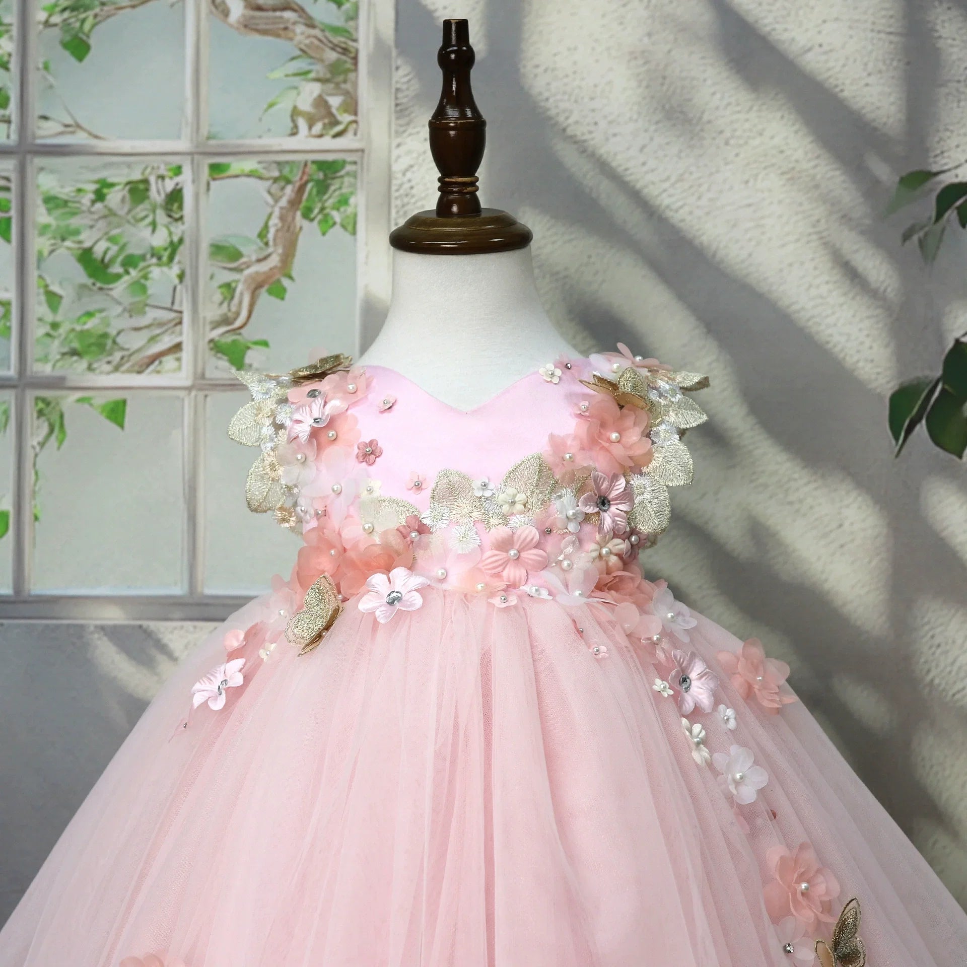 Vestido de Festa Rosa com Florzinhas