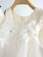 Vestido Infantil Branco Florzinhas e Laço