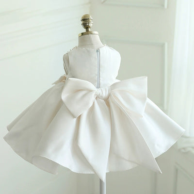 Vestido Infantil Branco com Pérolas